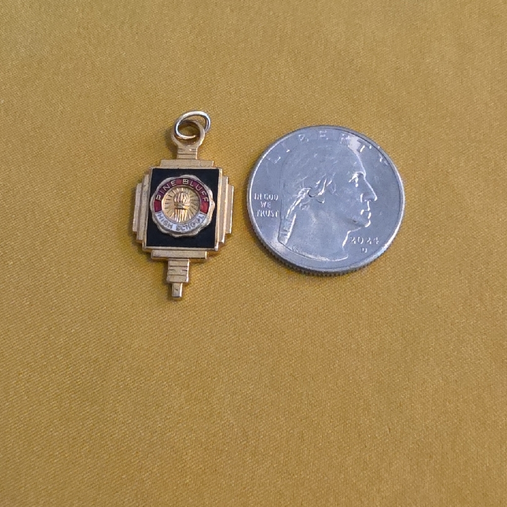 Pine Bluff, Arkansas High School Vintage Charm Pendant - Gold Tone (Unmarked) - Picture 5 of 5